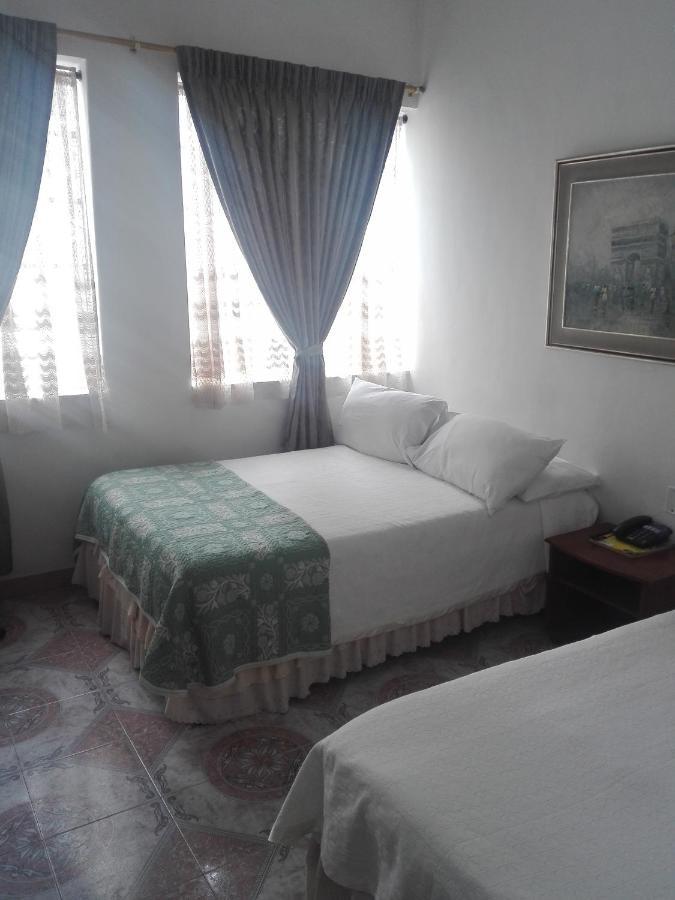 Hotel Bella Montana มานิซาเลส ภายนอก รูปภาพ